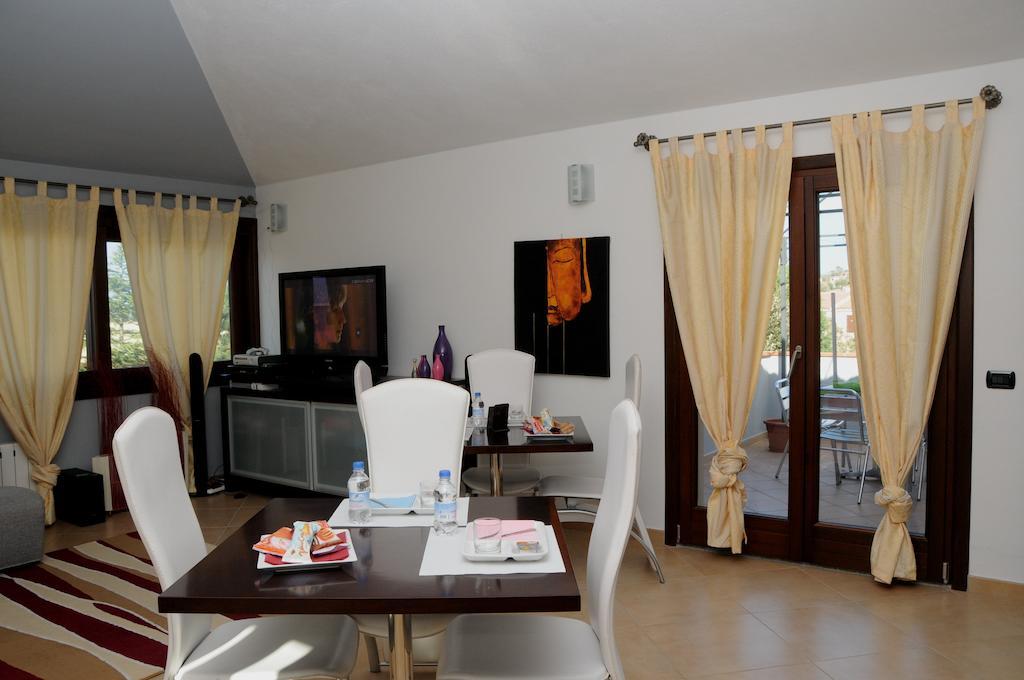 Eldivin Bed & Breakfast San Teodoro  Exterior foto