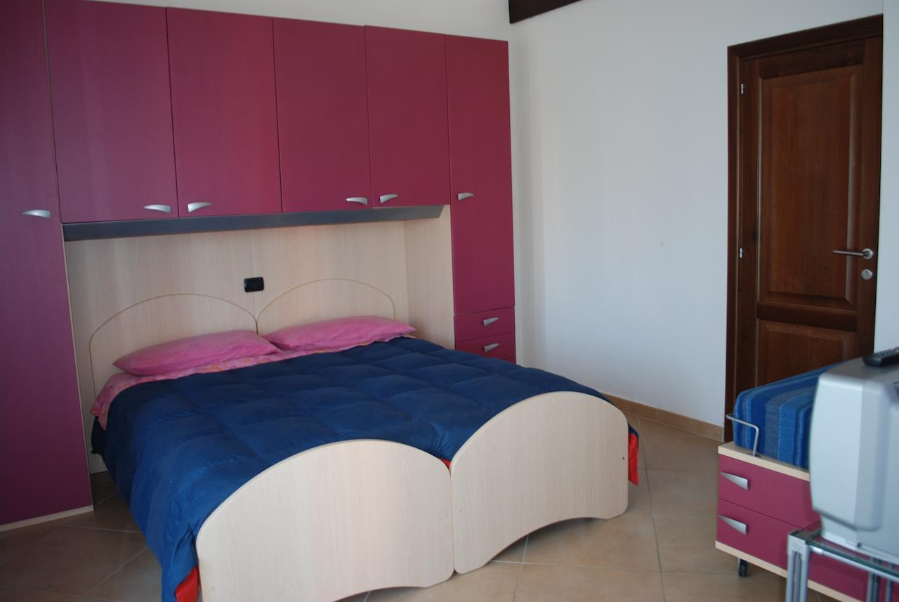 Eldivin Bed & Breakfast San Teodoro  Cameră foto